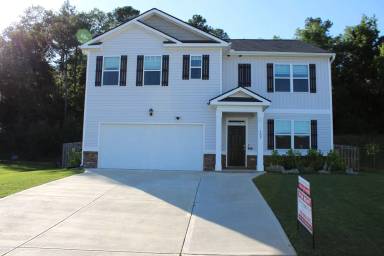 Main picture of 135 Lookout Loop