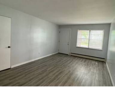 Main picture of 2301 W Lawrence Ave