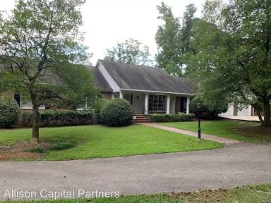 Main picture of 1805 Lakeshore Dr