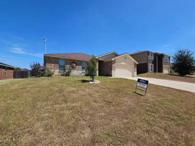 Main picture of 2704 Tara Dr
