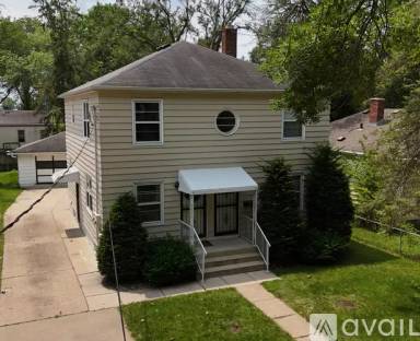 Main picture of 3441 Richard St