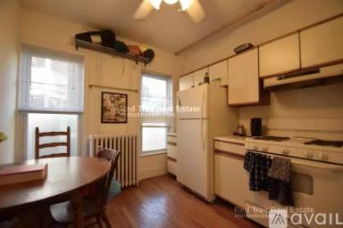 Main picture of 35A Harvard St
