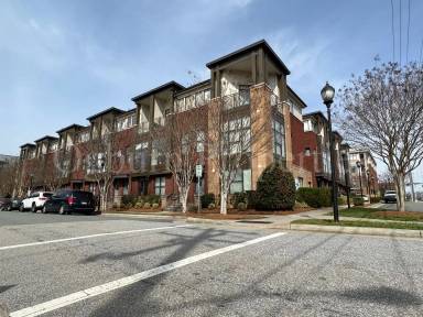 Main picture of 803 Holly Ave