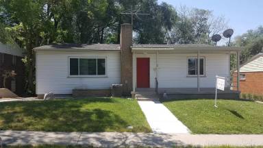 Main picture of 1350 E Downington Ave