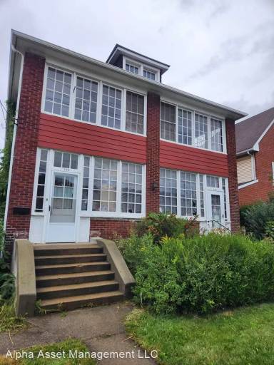 Main picture of 232 4th St