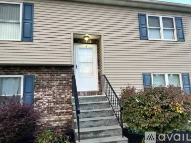 Main picture of 4 Orchard Ln