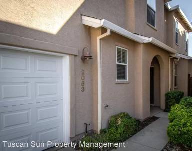 Main picture of 2063 Vienna Way