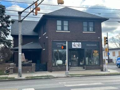 Main picture of 2555 Shelby St