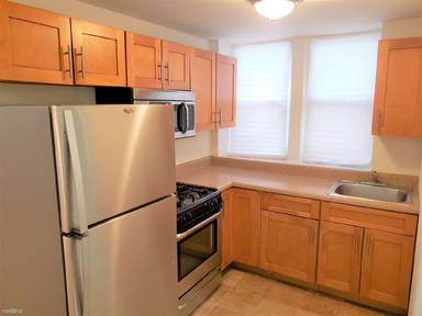 Main picture of 1479 E 34th St