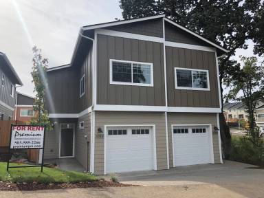 Main picture of 1012 Big Fir Pl S