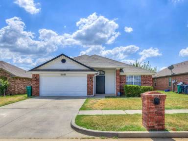 Main picture of 10640 NW 34th St