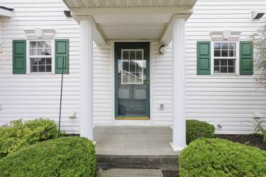 Main picture of 4659 Parrau Dr