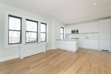 Main picture of 123 Highland Ave