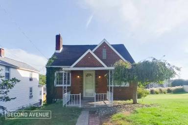 Main picture of 2708 5th St