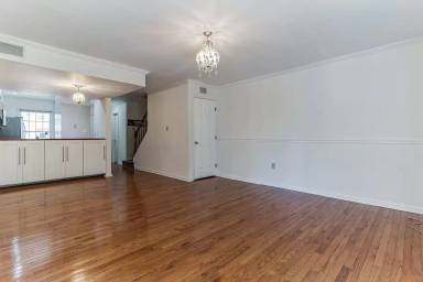 Main picture of 6149 Glen Eagles Ct