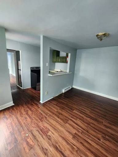 Main picture of 241 S 4th St
