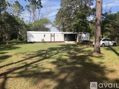 Main picture of 19195 SW 46th St