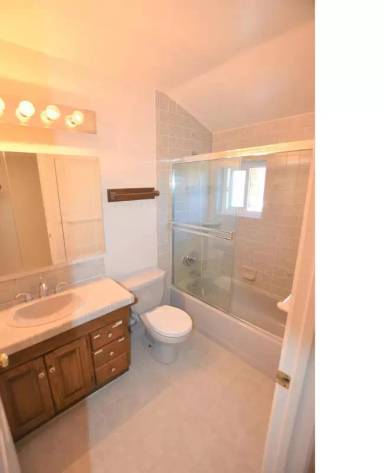 Main picture of 1266 Collins Ln