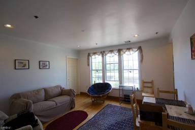Main picture of 120 Minden St