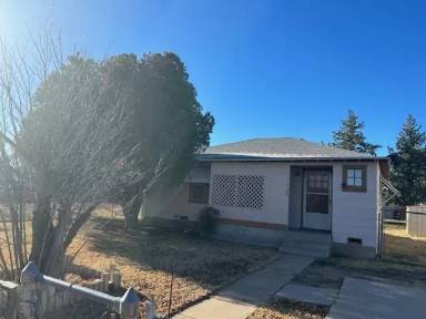 Main picture of 1720 N Delaware Ave