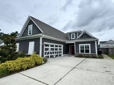 Main picture of 64 Evergreen Ln