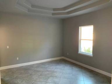 Main picture of 3 Lynn Pl