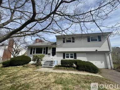 Main picture of 40 Wolcott Rd