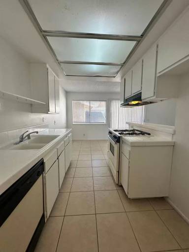 Main picture of 2659 N Canal St