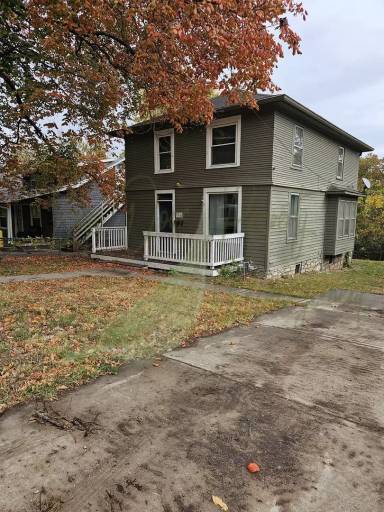 Main picture of 719 S Hawthorne Ave