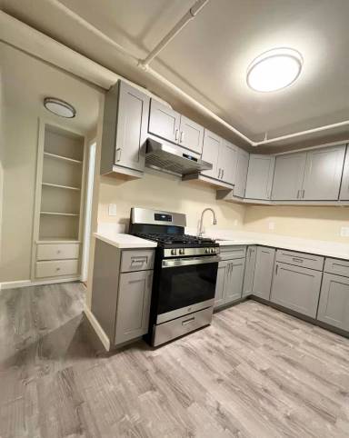 Main picture of 222 Webster St