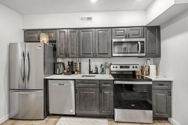 Main picture of 324-326 Darby Rd