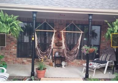 Main picture of 303 Laurel Hill Dr