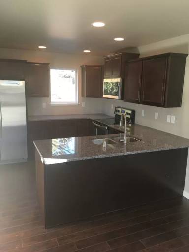 Main picture of 1103 32nd St
