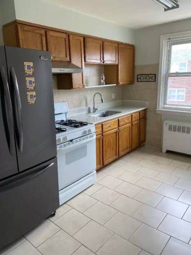 Main picture of 1515 Hellerman St