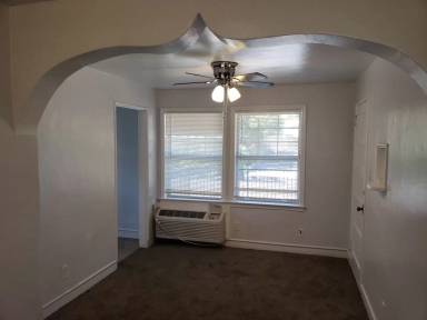 Main picture of 1576 Chestnut St