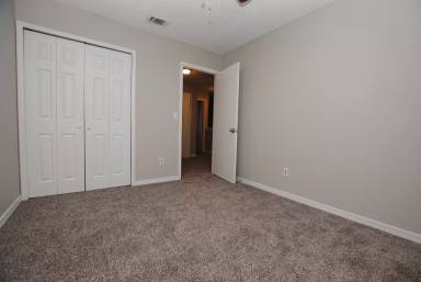 Main picture of 5615 Bennington Dr