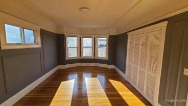 Main picture of 1695 Filbert St
