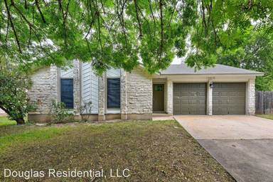 Main picture of 13002 Esplanade St