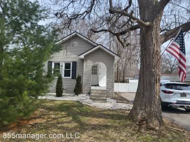 Main picture of 3232 Van Campen Dr