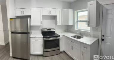 Main picture of 1539 NW 8th Ave