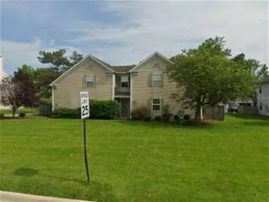 Main picture of 7468 Huntington Dr