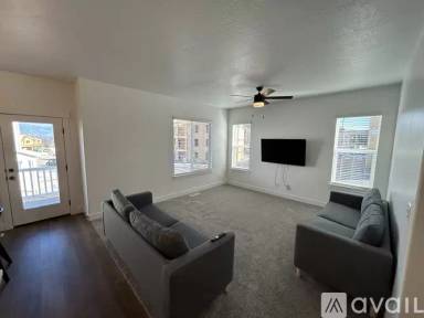 Main picture of 1298 N Sage Dr