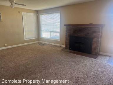 Main picture of 2095 Lotus Ln