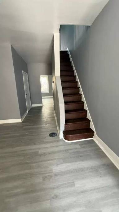 Main picture of 5350 Yocum St
