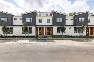Main picture of 211 Lynn Dr