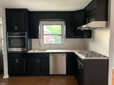 Main picture of 5701 225th St