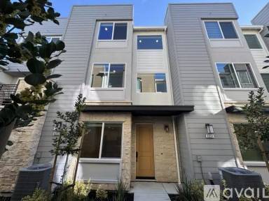 Main picture of 6333 Dandelion St