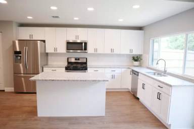 Main picture of 2025 Christie Ln