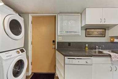 Main picture of 1416 S Chrisway Dr