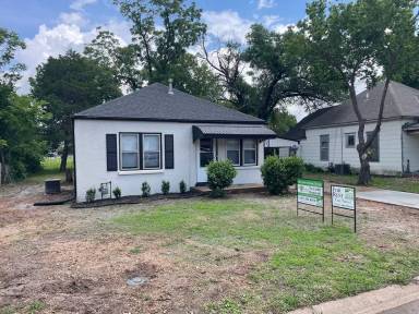 Main picture of 1511 N B St
